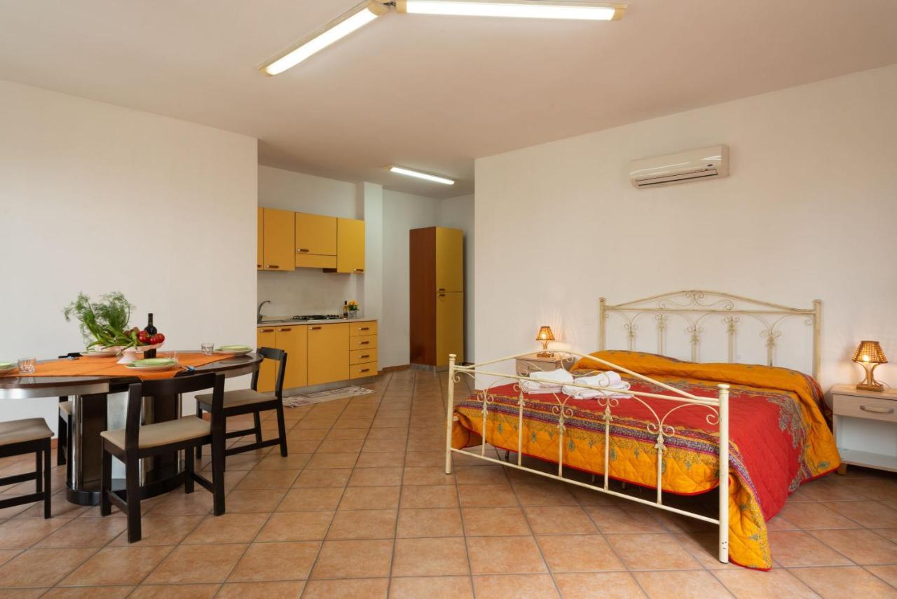 Apartmán Monolocale Nel Centro Di Racale Exteriér fotografie